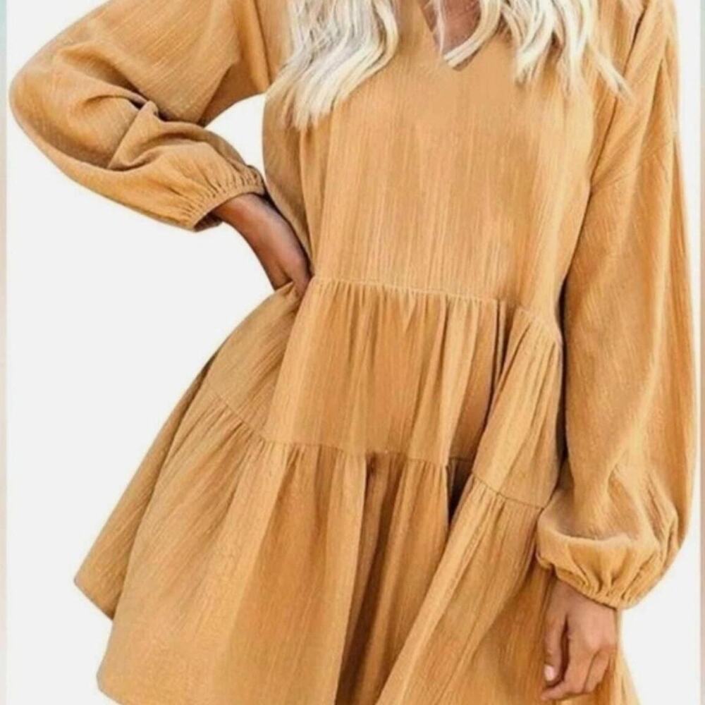 Short tiered dress with a